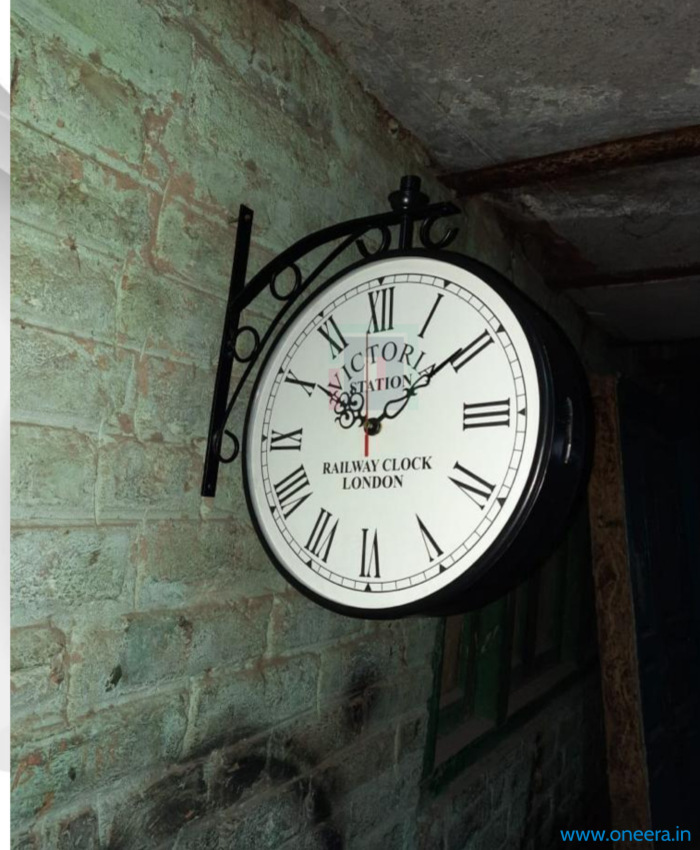 Oneera SS Victoria Clock for Decor