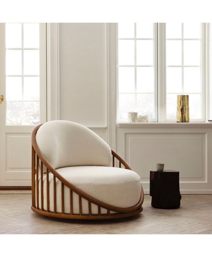 Oneera Luxurious Cushion Single Seater sofa
